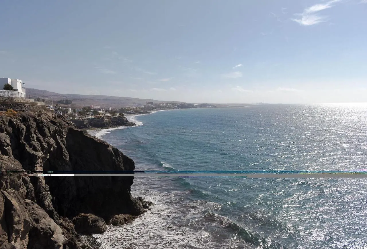 Studio Apartment With Sea View And Pool location